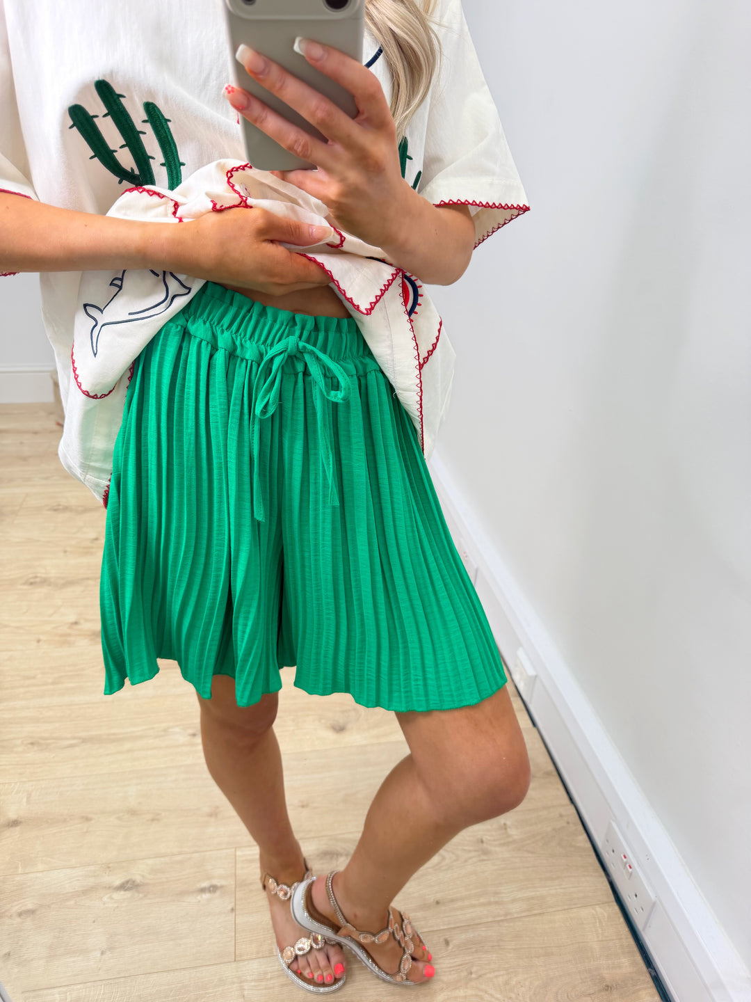 Jessie Pleated Shorts - Emerald