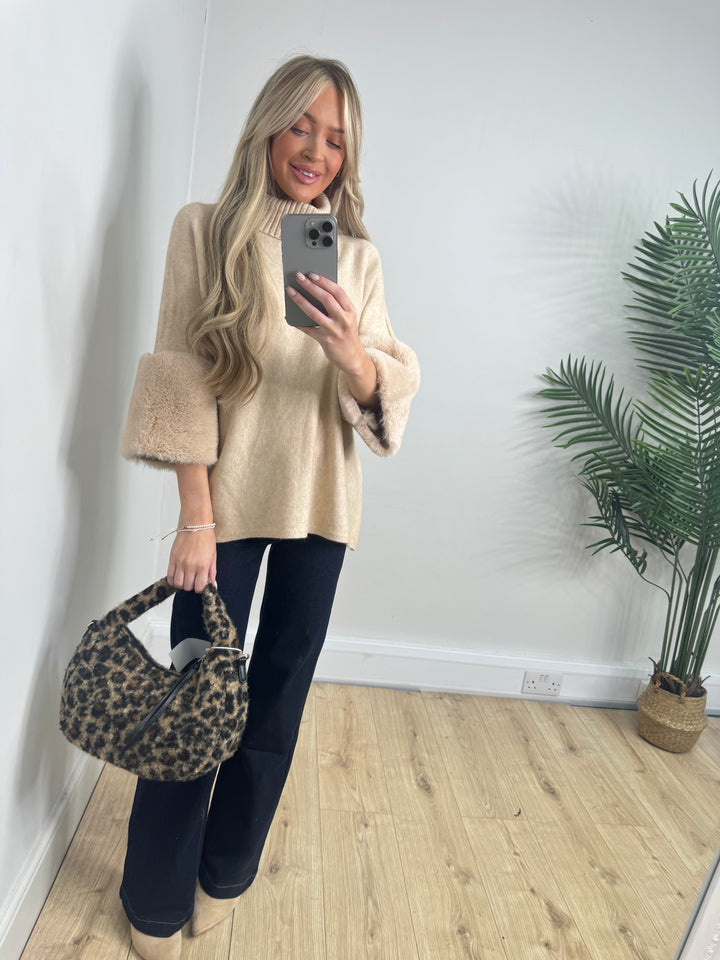 Amanda Fux Fur Cuff - Biscuit
