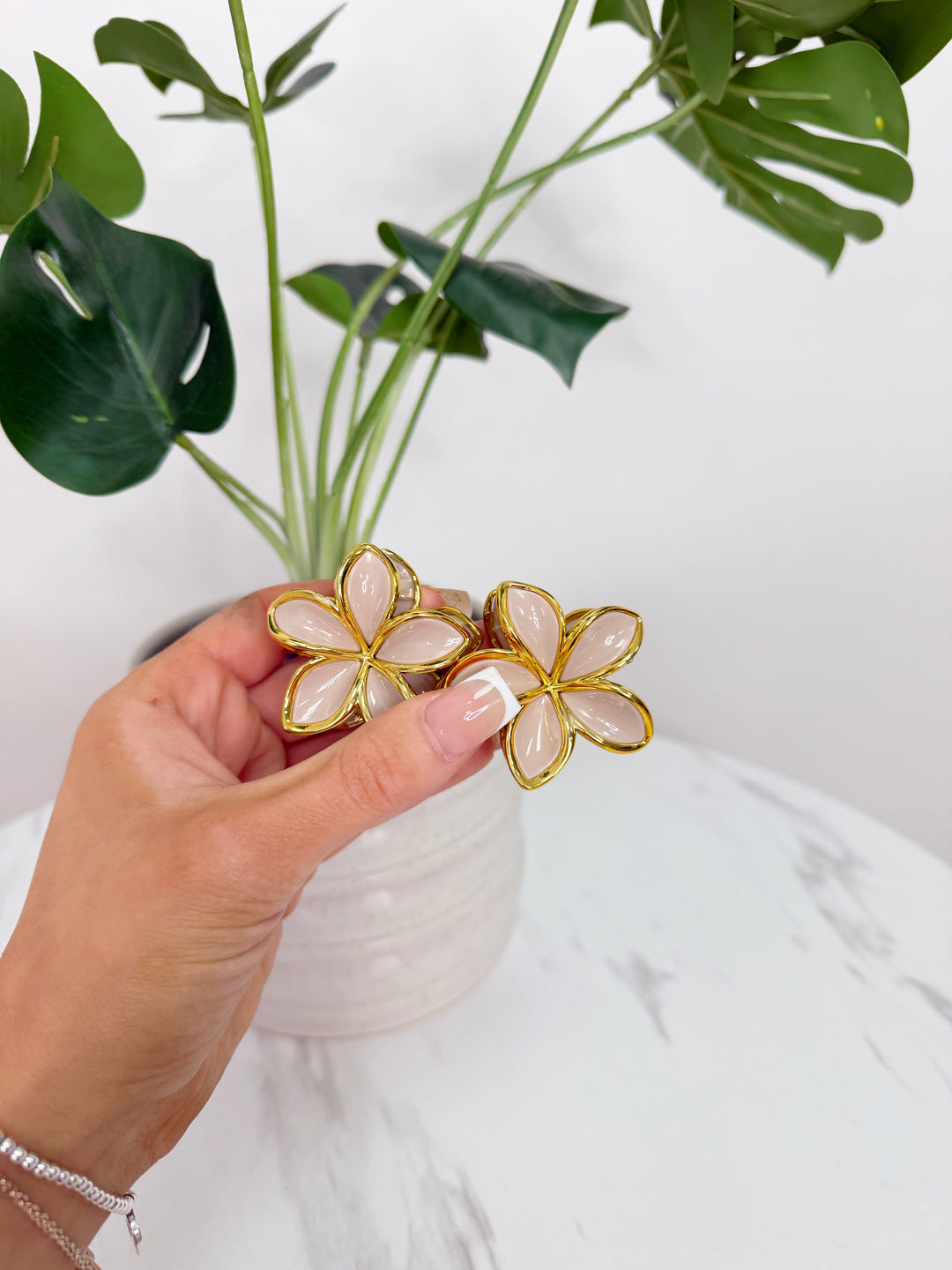 2 Piece Mini Flower Clip - Beige