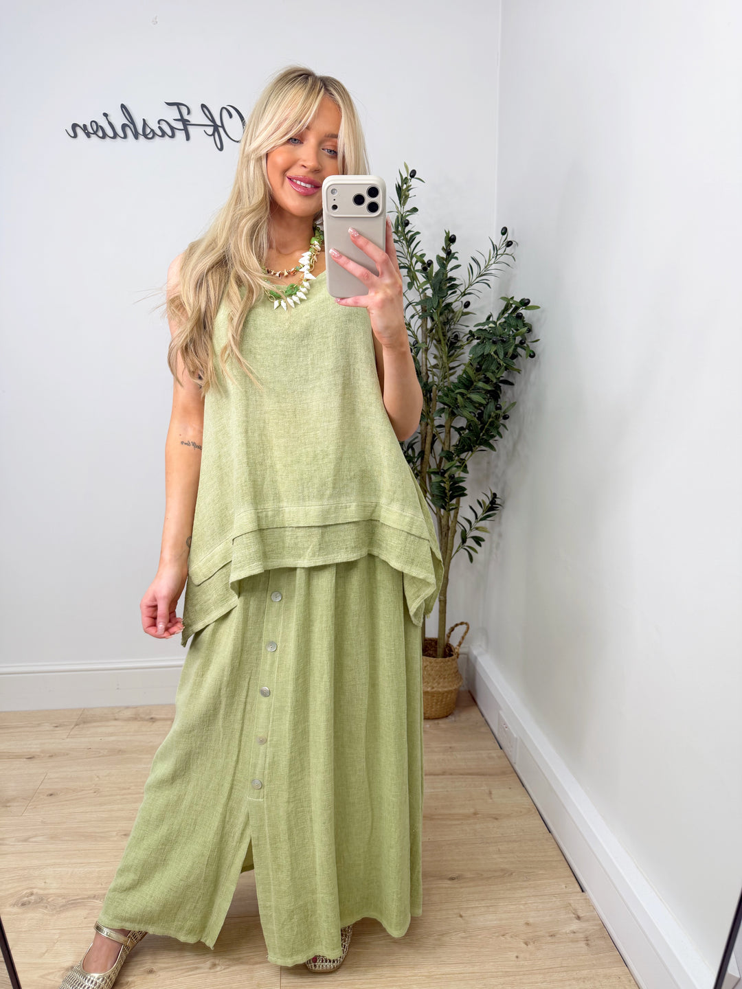 Oslo Button Skirt - Lime