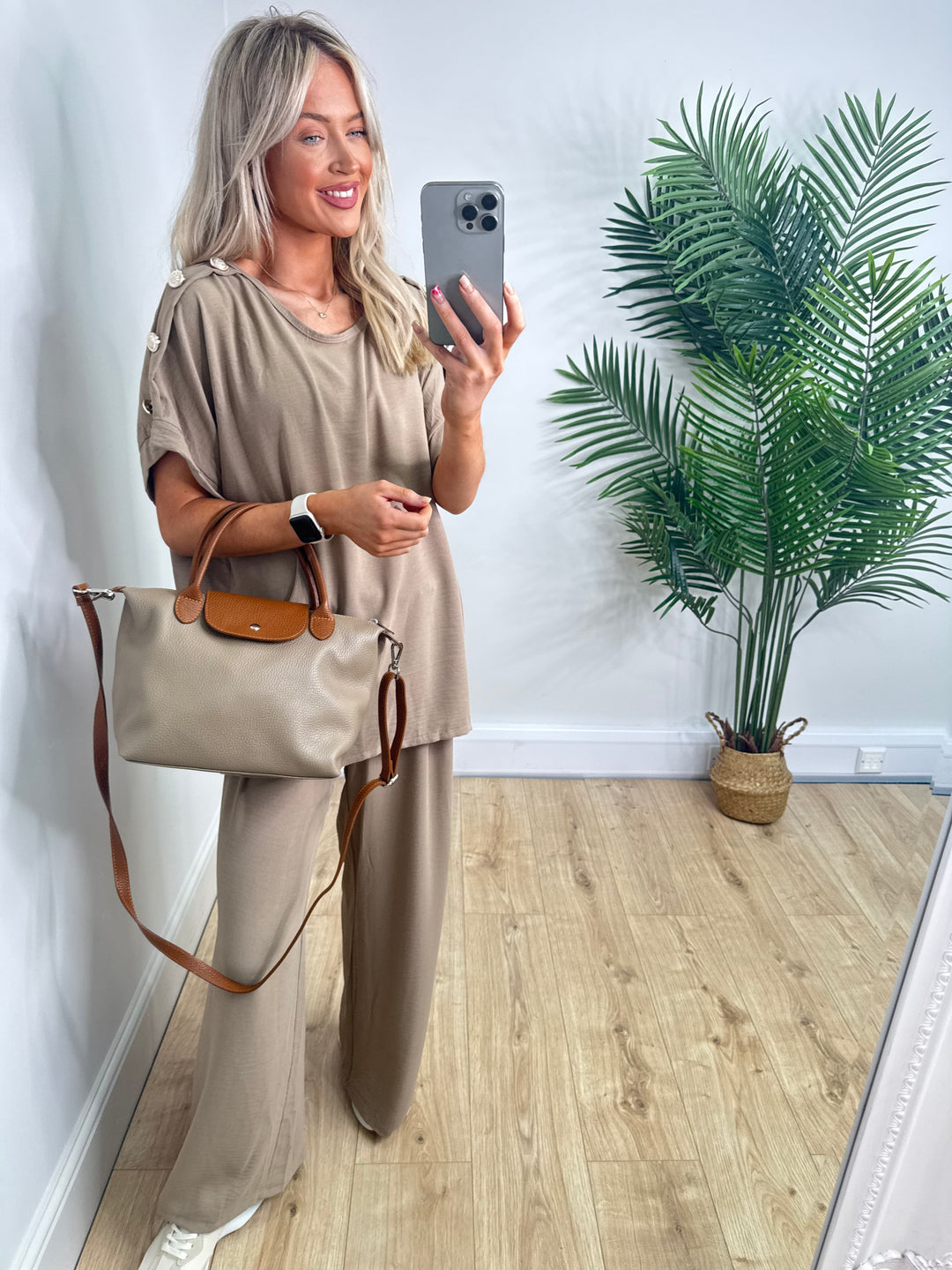 Button Coord - Mocha