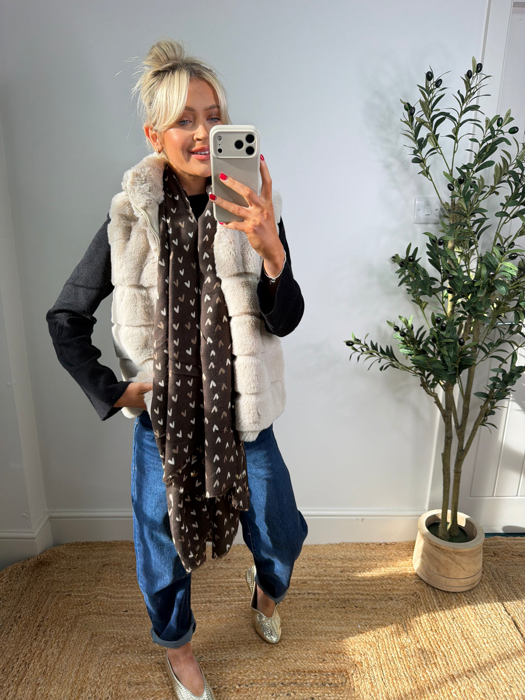 Mini Heart Scarf - Chocolate