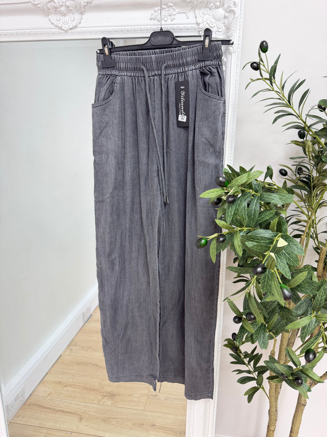Chambray Drawstring Trousers Charcoal