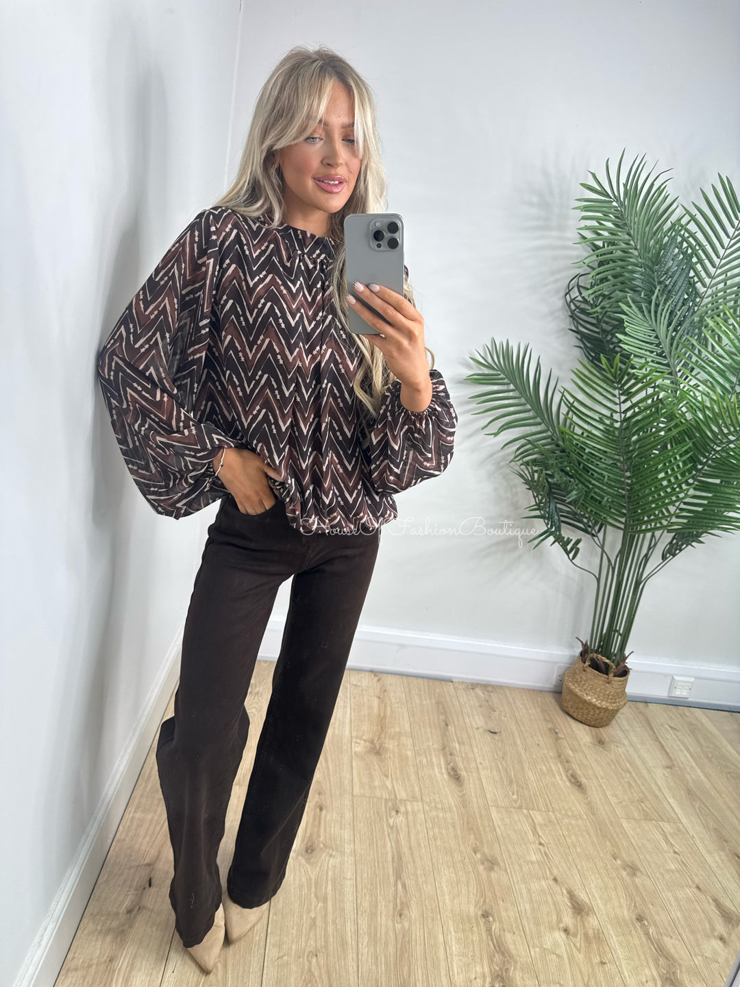 Maria Bubble Hem Top - Chocolate