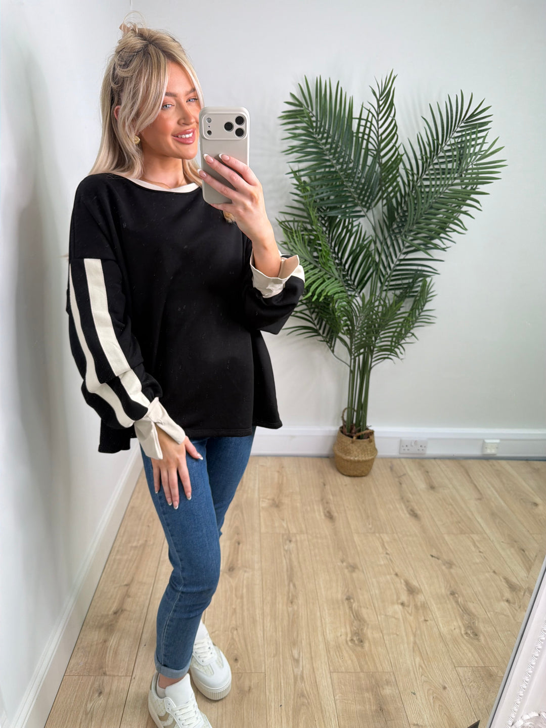 Lenette Sweatshirt - Black