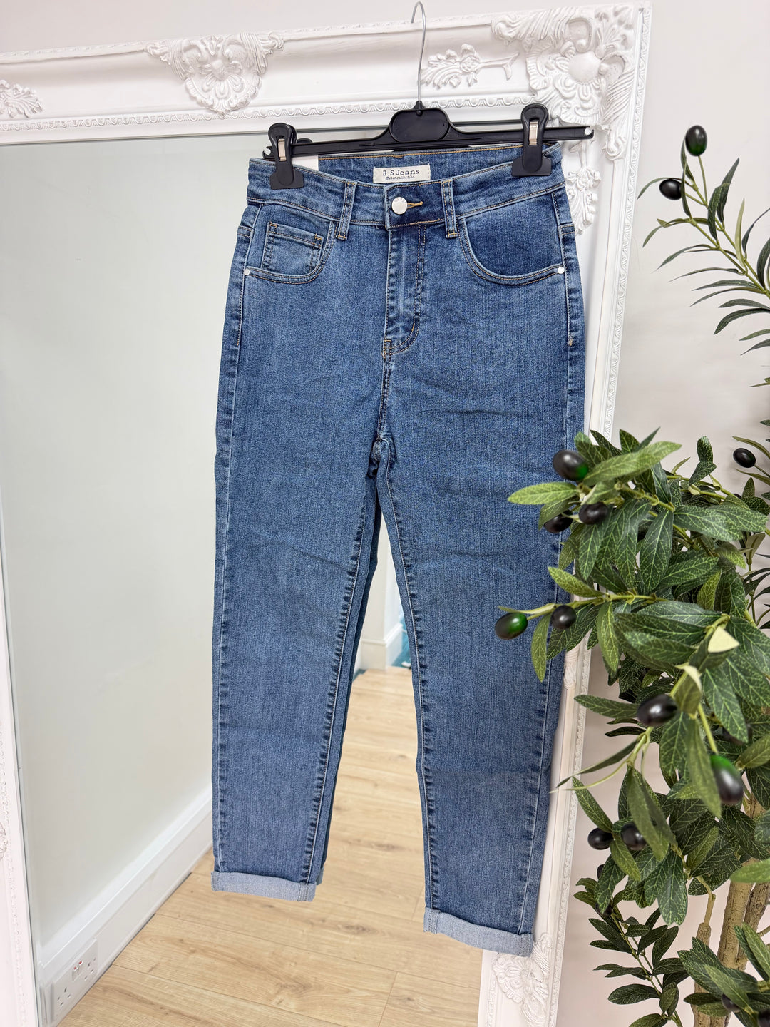 Mom Jeans