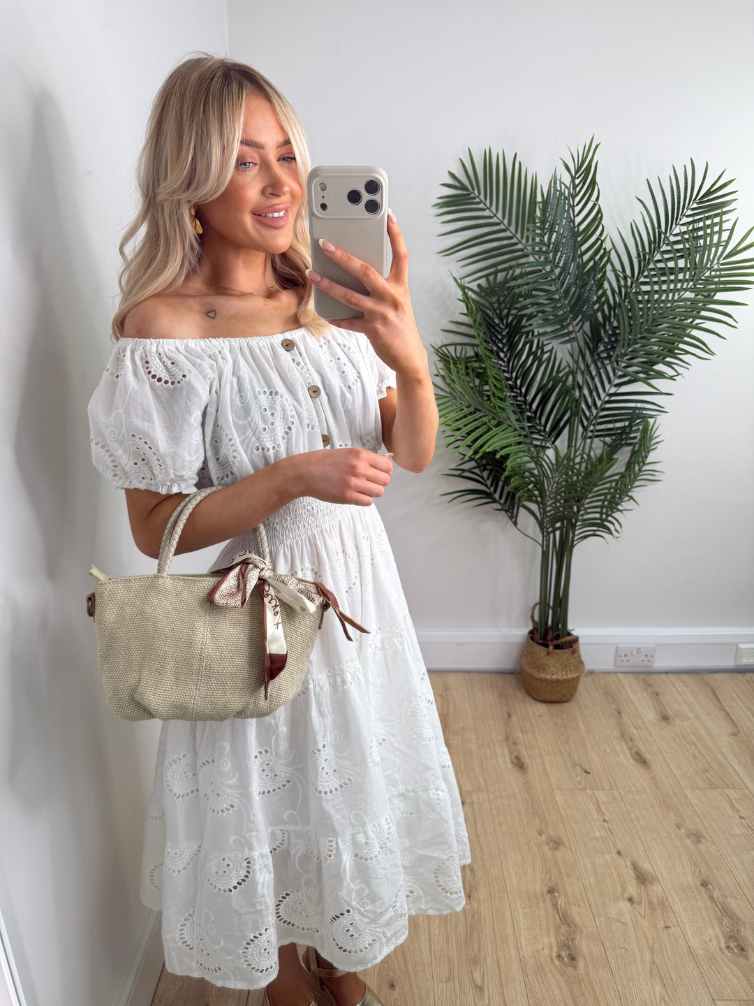 Broderie Anglaise Magic Dress - White