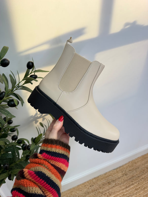 Alina Boots - Cream