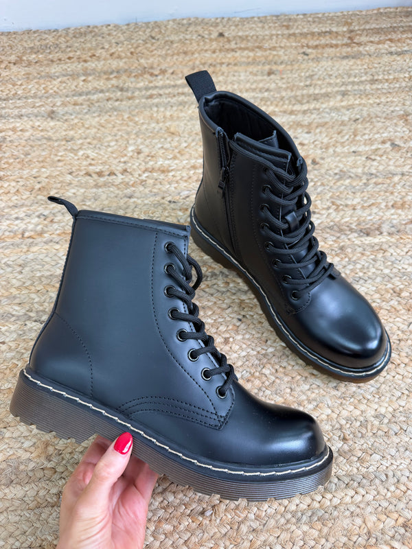 Martin Boots - Black
