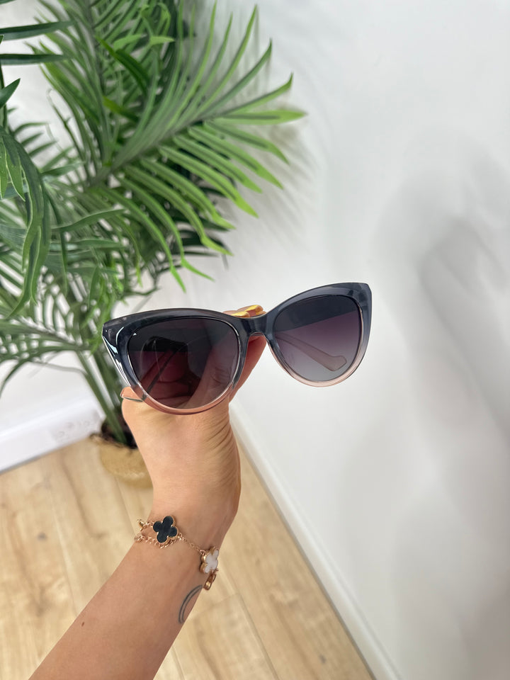 Sunglasses - Style 19