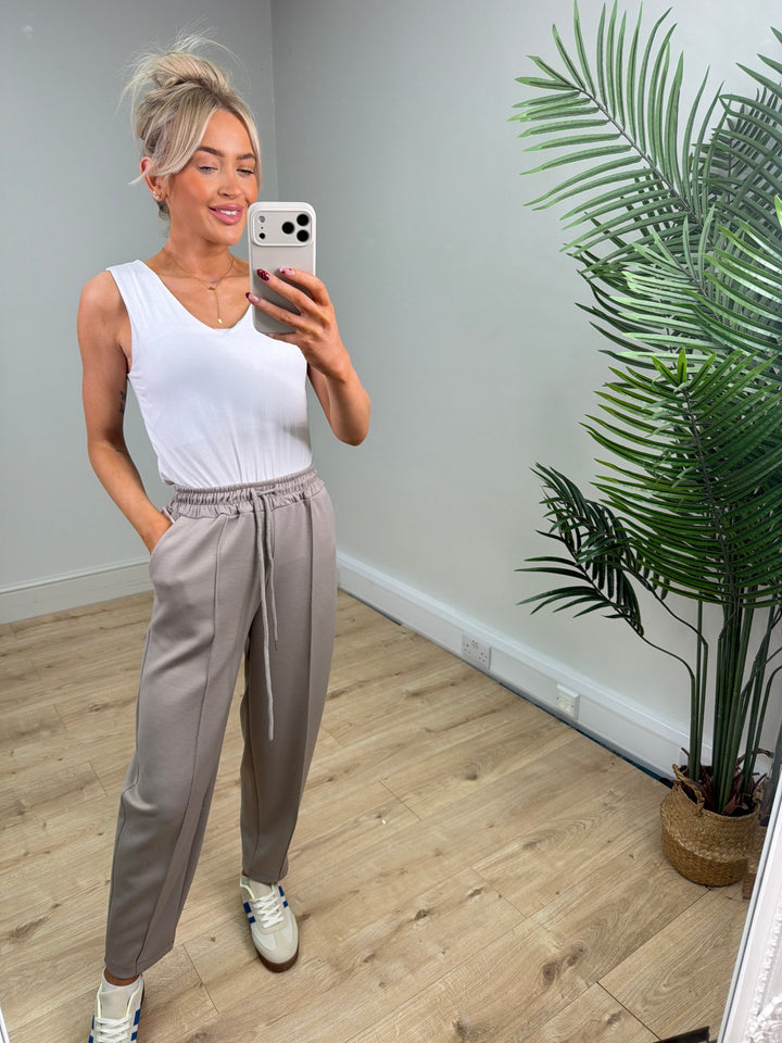 Relax Tapered Joggers - Mocha