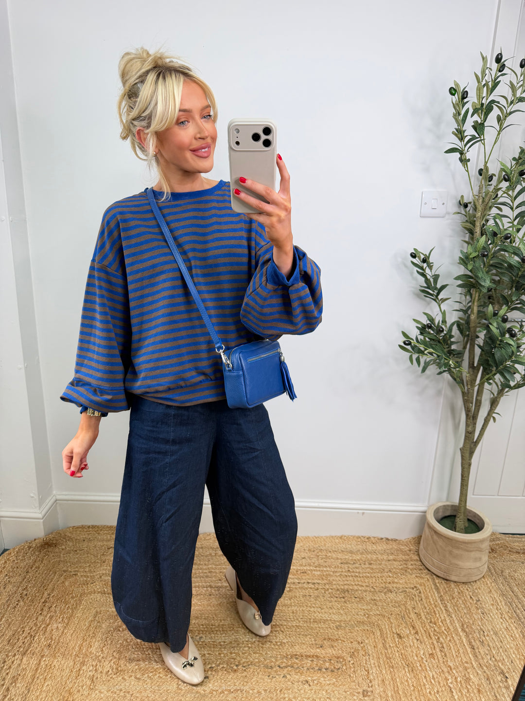 Kyra Stripe Sweatshirt - Chocolate & Blue
