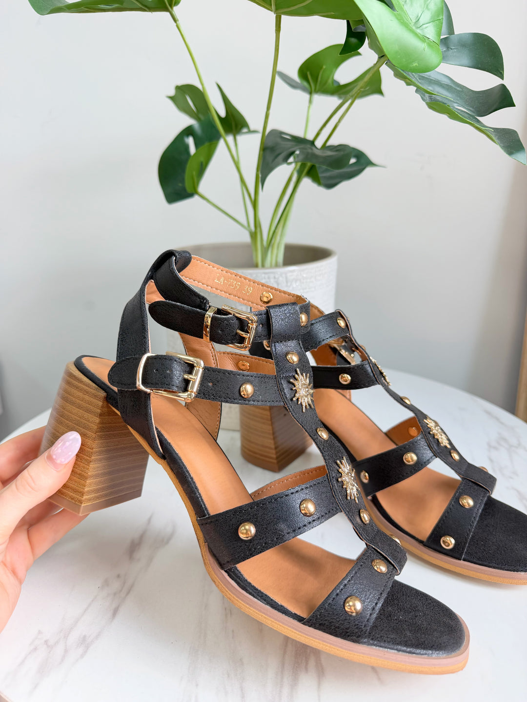 Starburst Sandals - Black