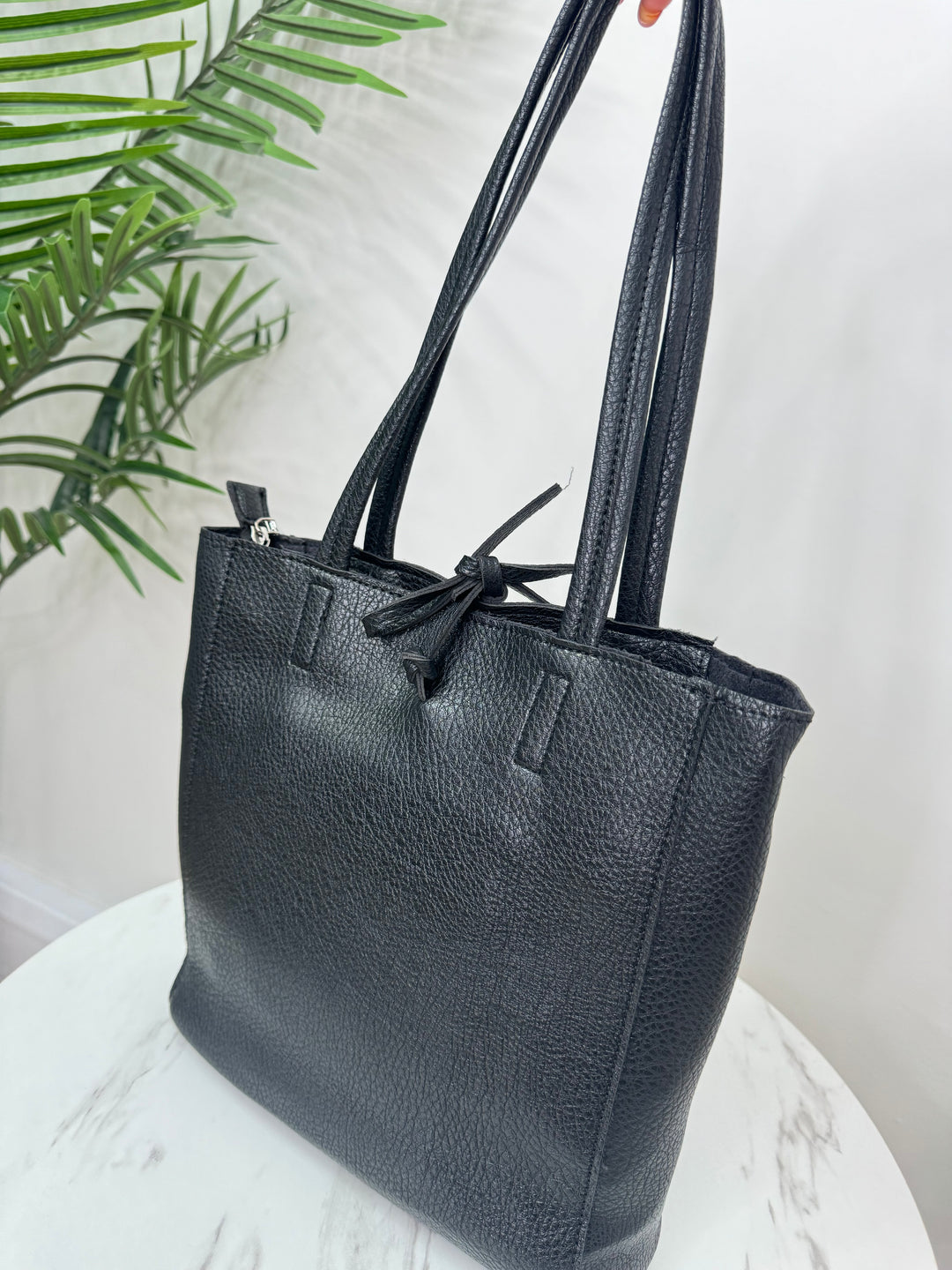 Kembra Medium Tote Bag - PU Black