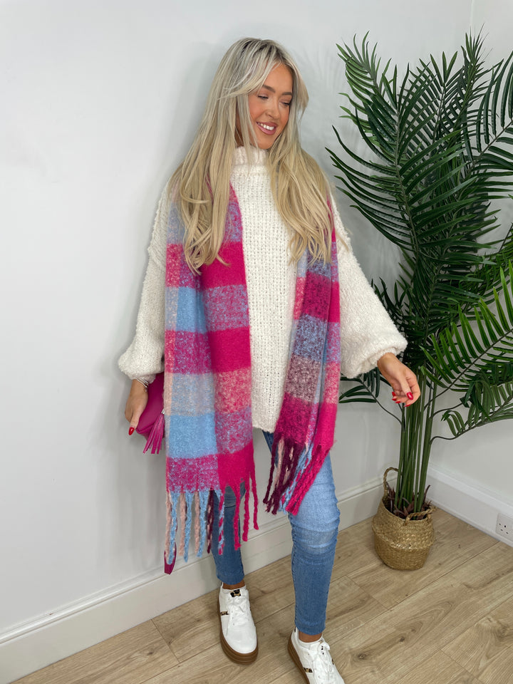 Chunky Tassel Scarf - Hot Pink