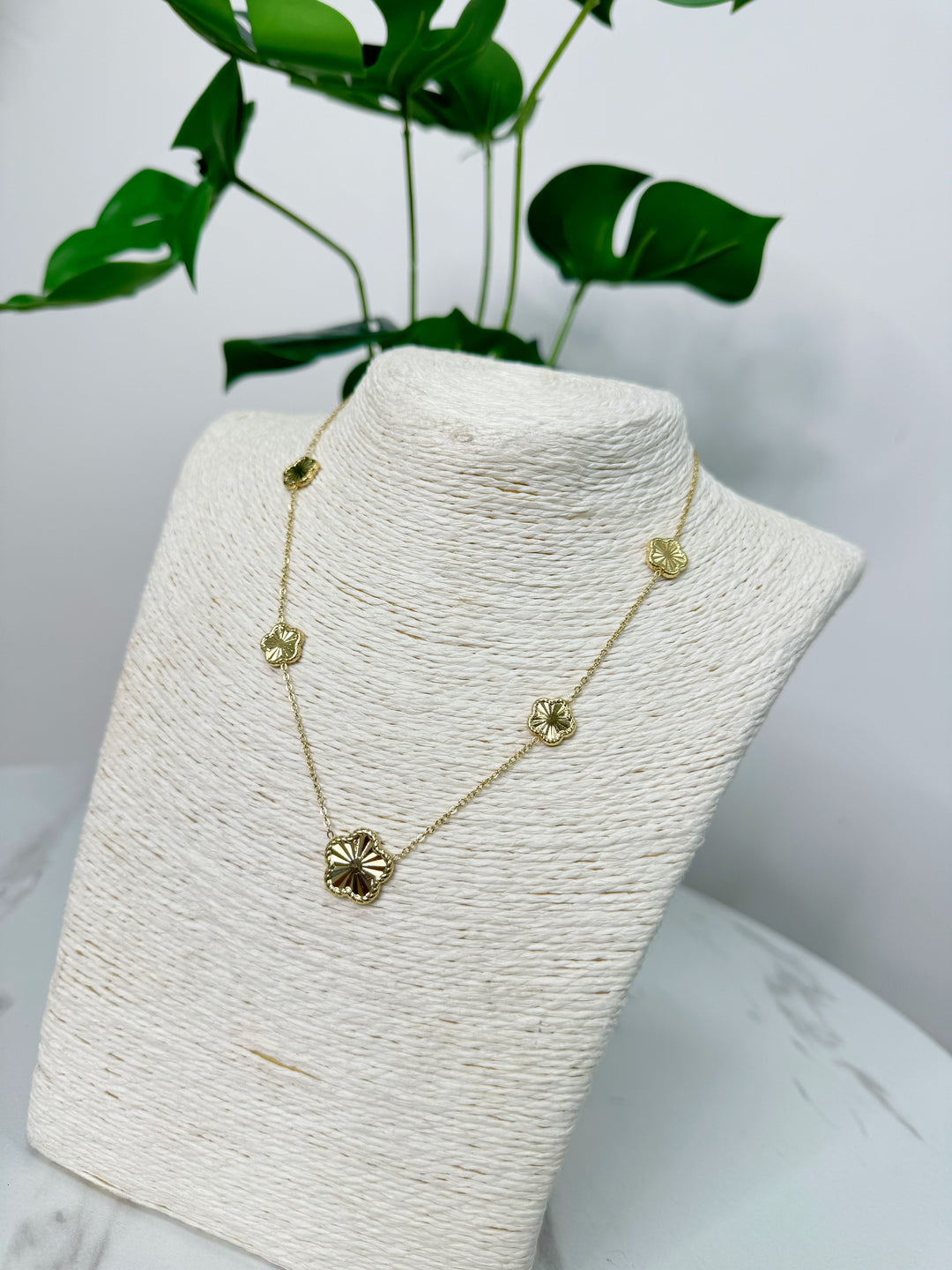 Clover Necklace - Gold