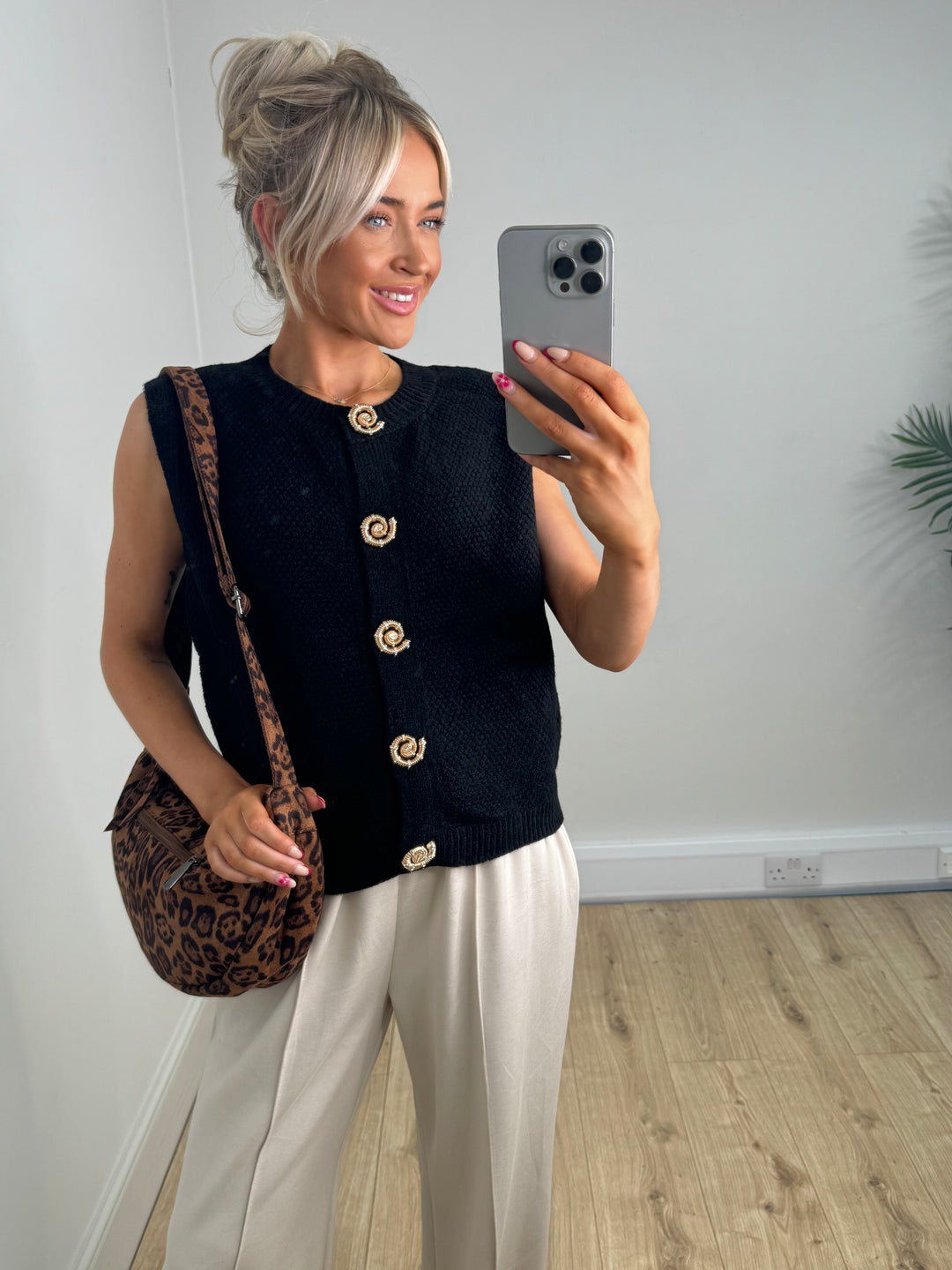 Shell Button Waistcoat - Black
