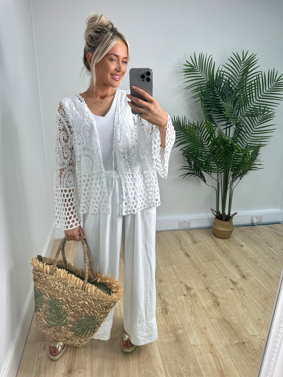 Billie Bolero - White