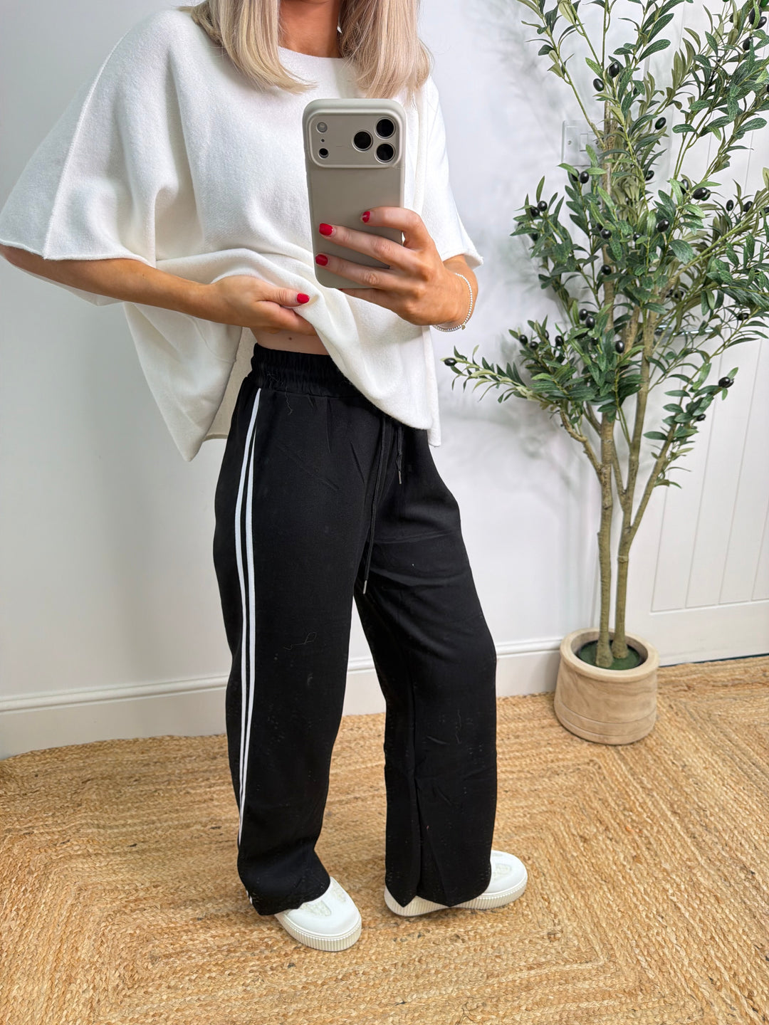 2 Stripe Joggers - Black