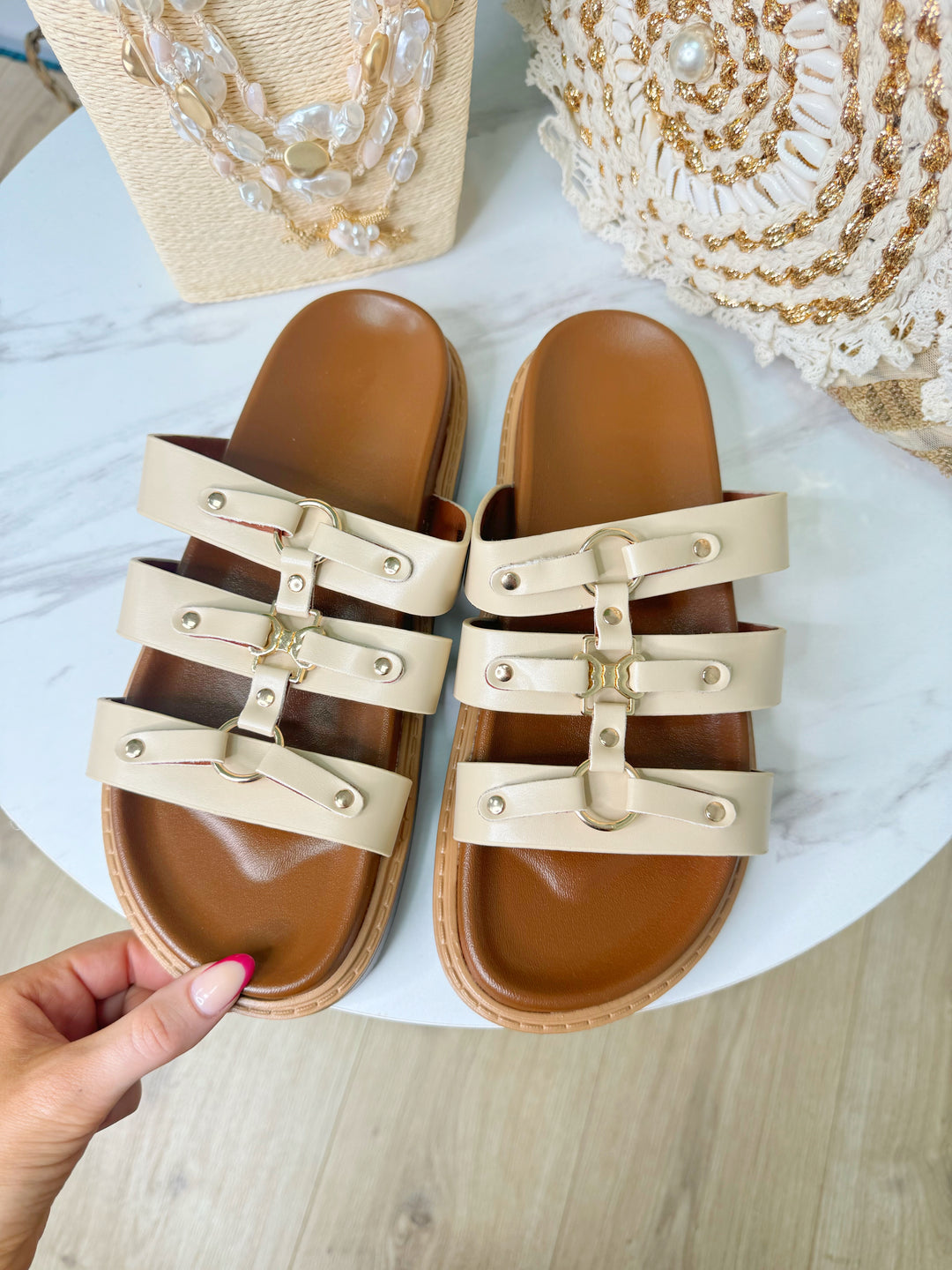 Carla Sandals - Cream