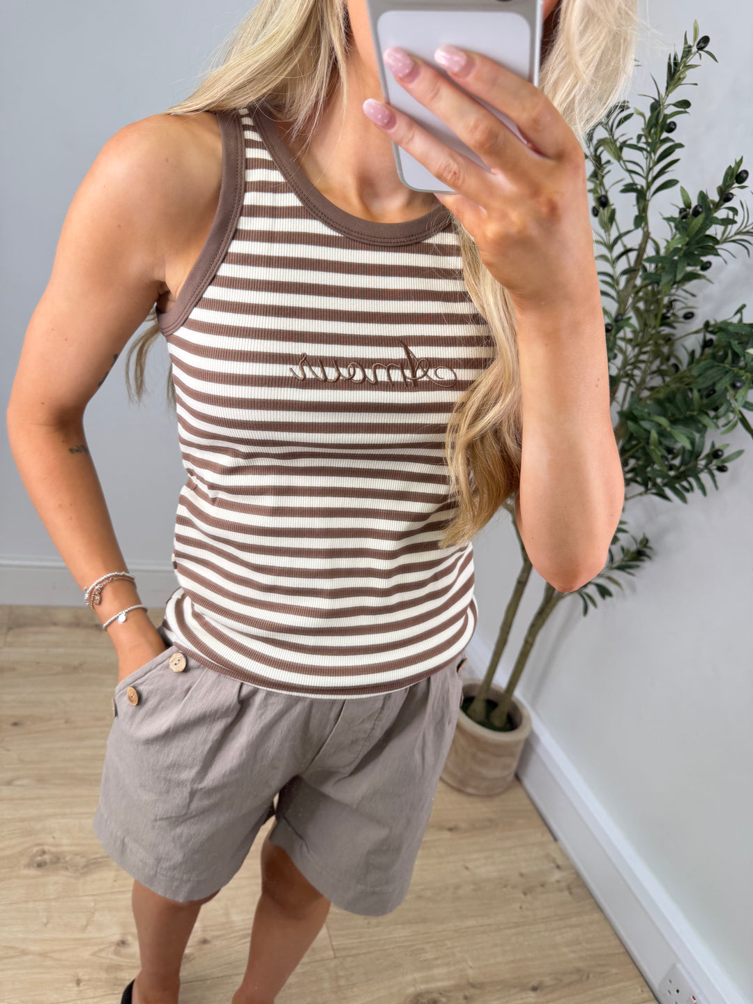 Amour Stripe Vest - Mocha