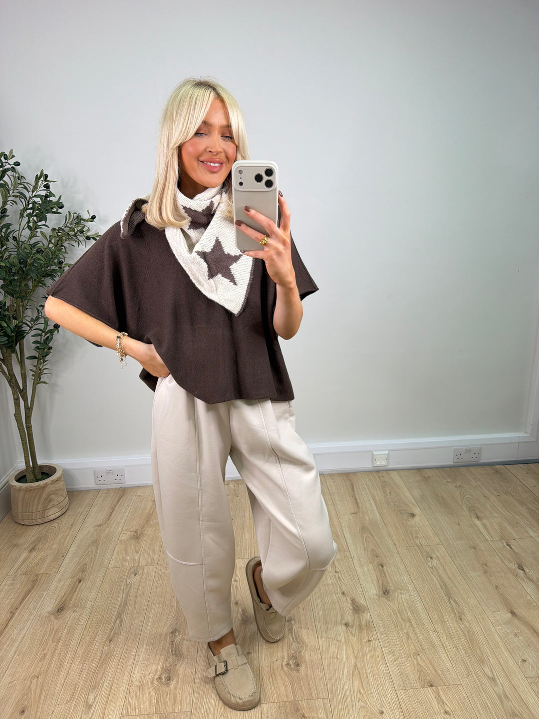 Chocolate Star Neck Scarf