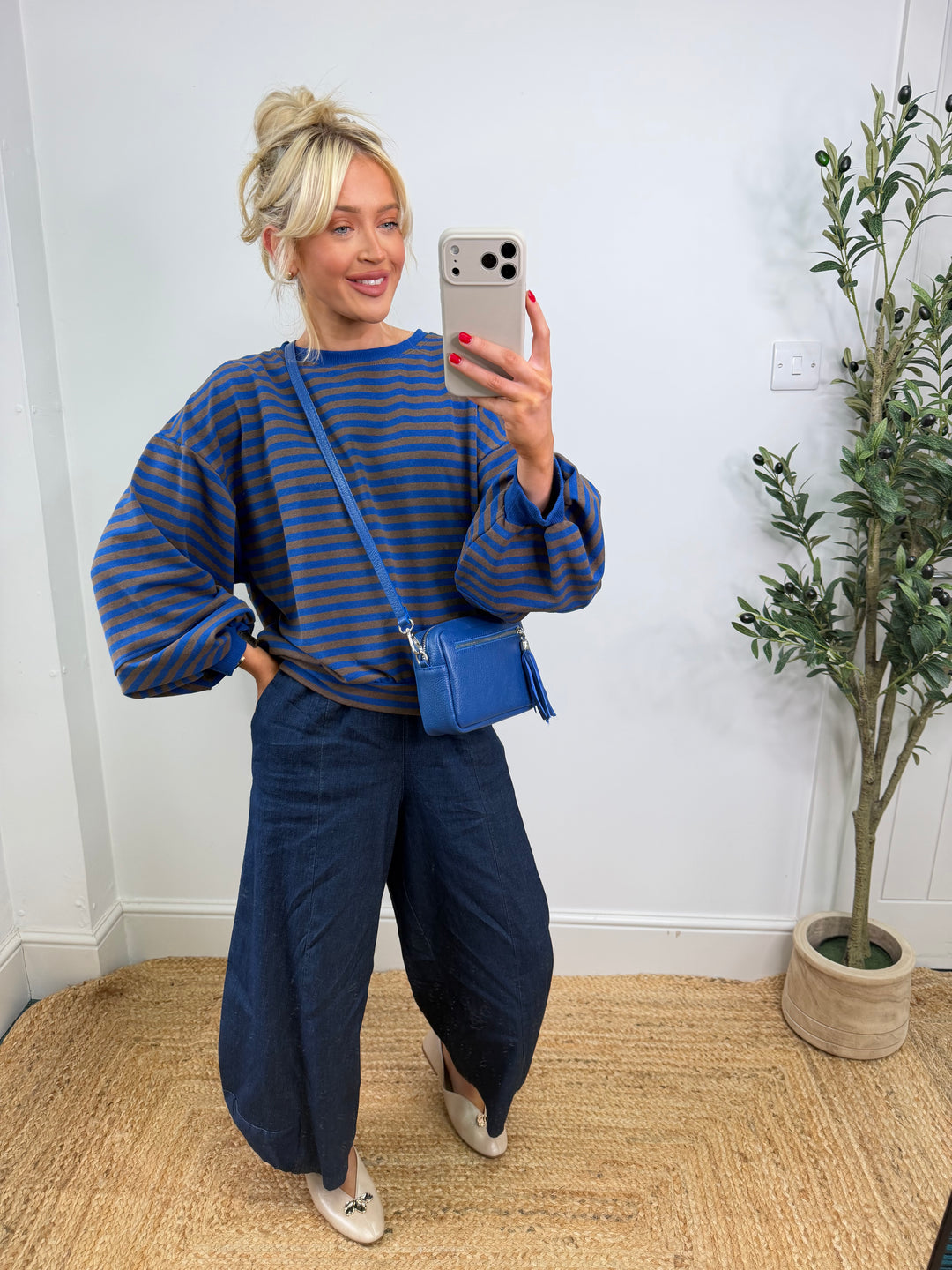 Kyra Stripe Sweatshirt - Chocolate & Blue