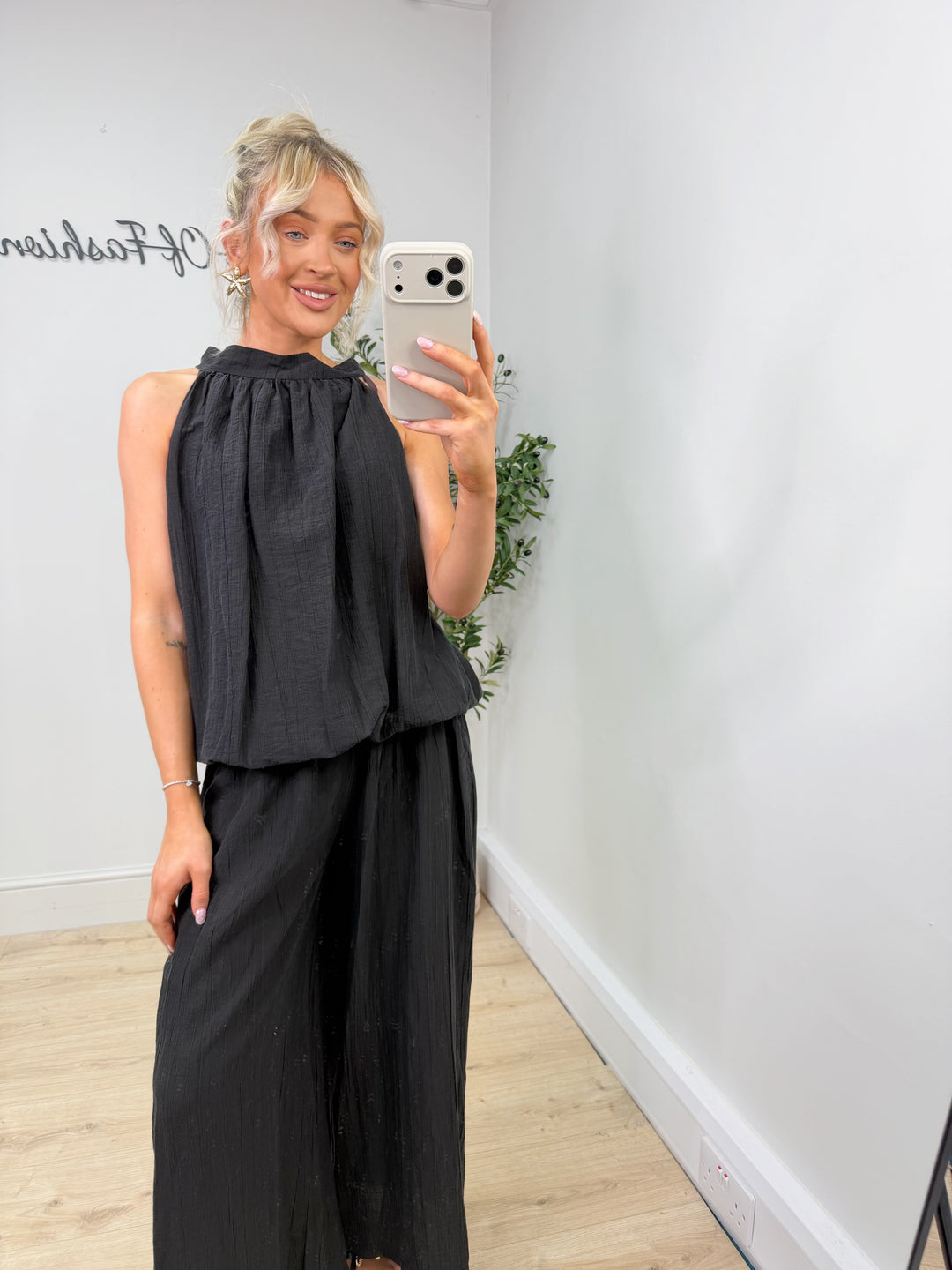 Pasha Bow Back Top - Black