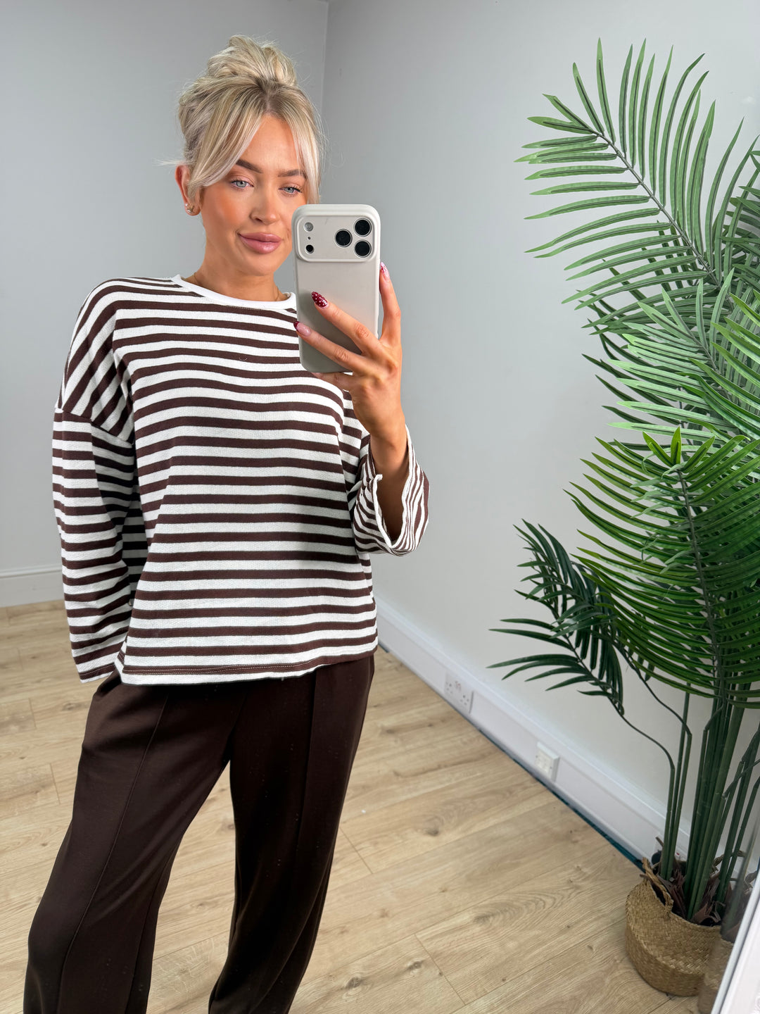 Vera Stripe Sweatshirt - Chocolate
