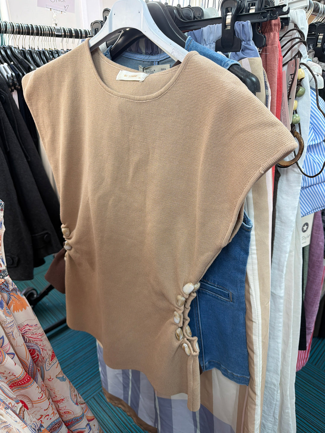 Amelia Shell Top - Chocolate