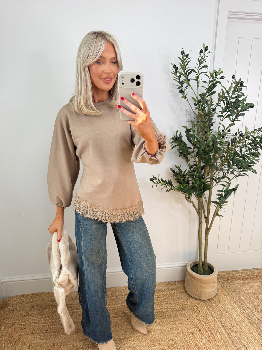 Stella Sweatshirt - Beige