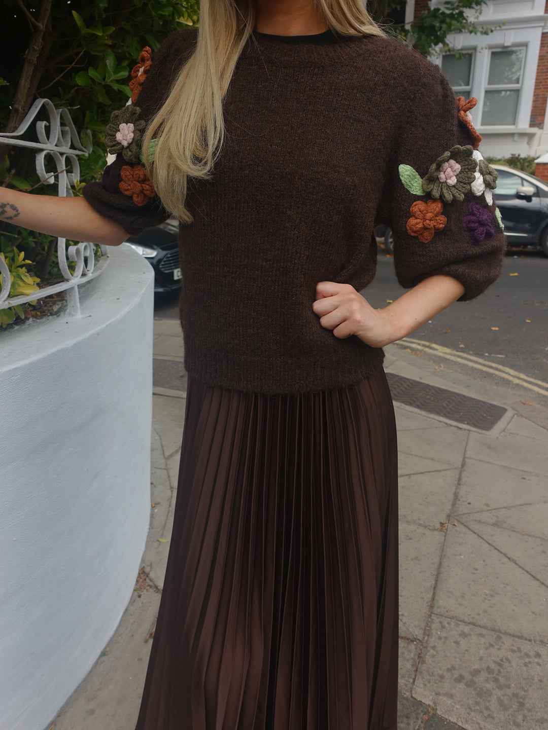 Ebony Floral Knit - Chocolate
