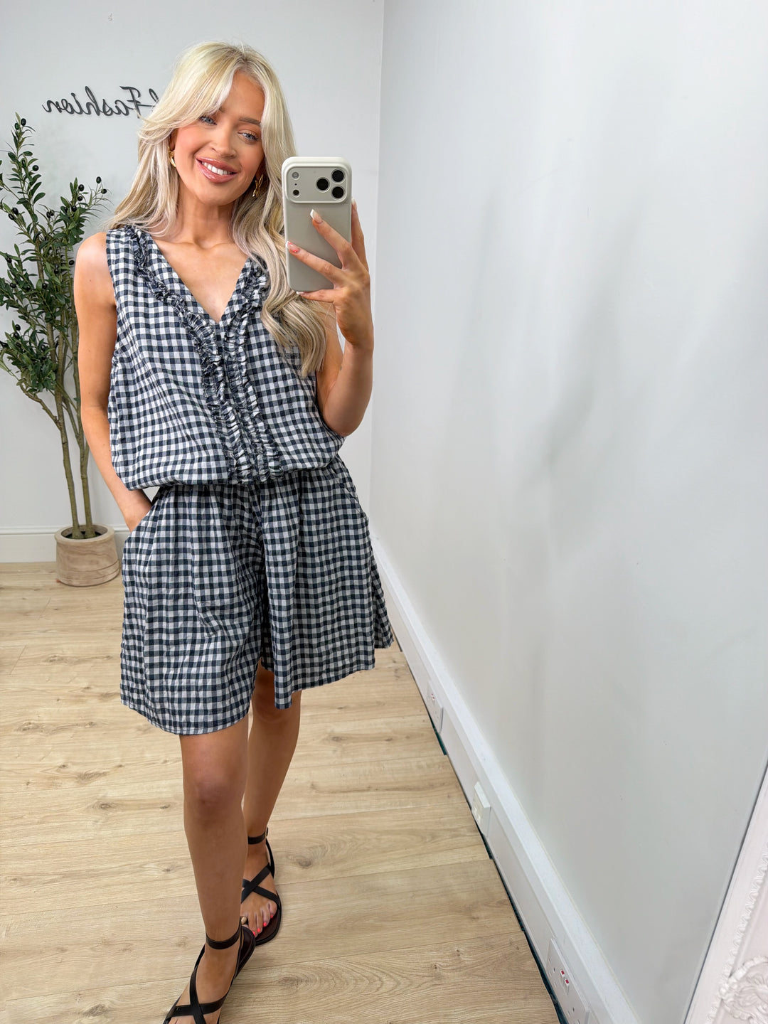 Morocco Gingham Shorts - Navy