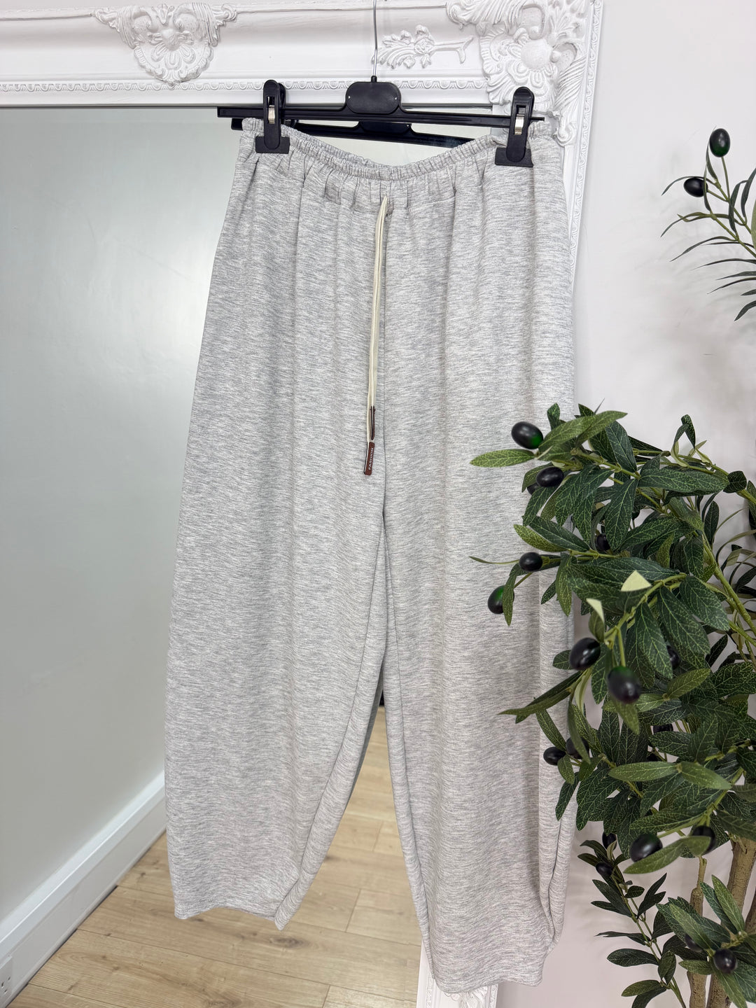 Barrel Joggers - Grey