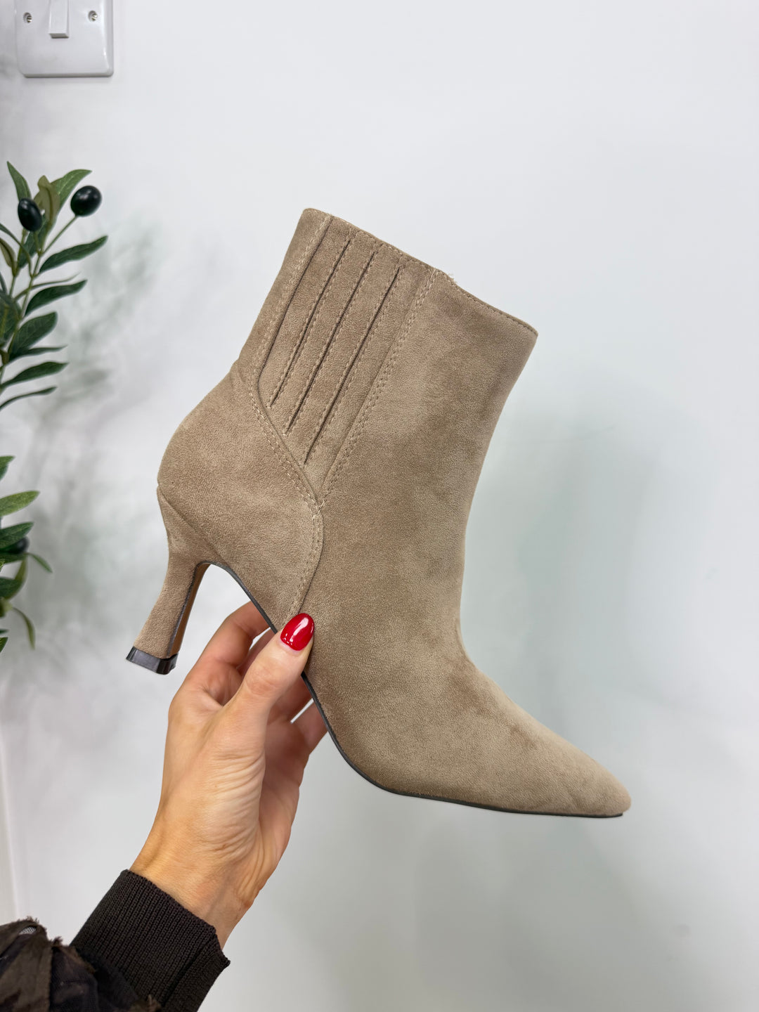 Dottie Boots - Mocha
