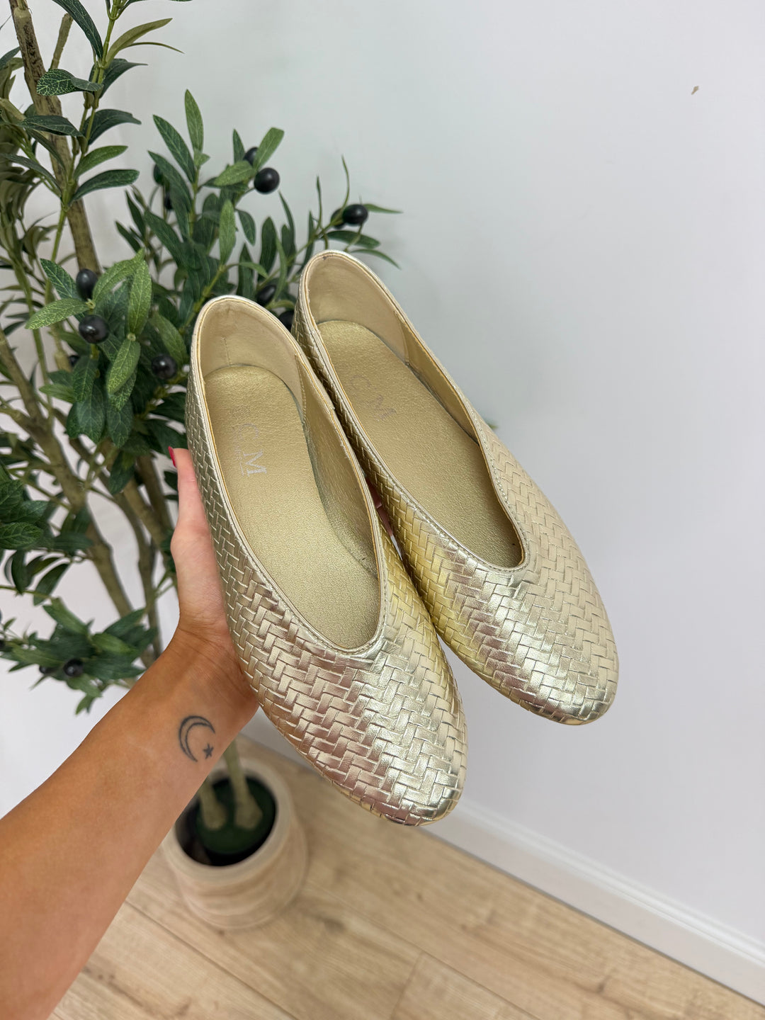 Lila PU Ballet Pumps - Gold