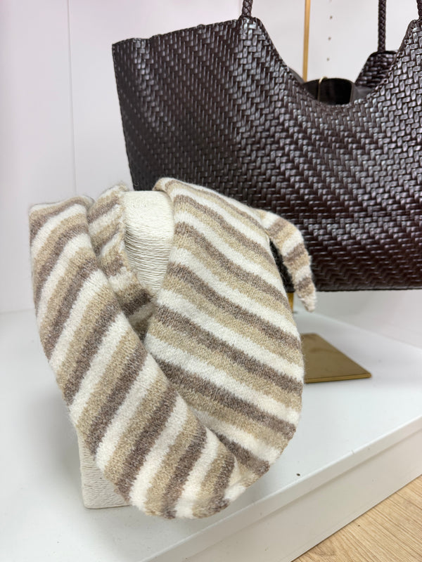Knitted Neck Scarf - Beige Stripe